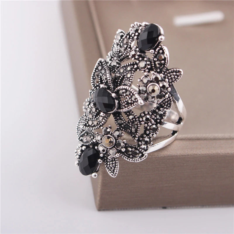 Vintage Black Crystal Rhinestone Flower Ring