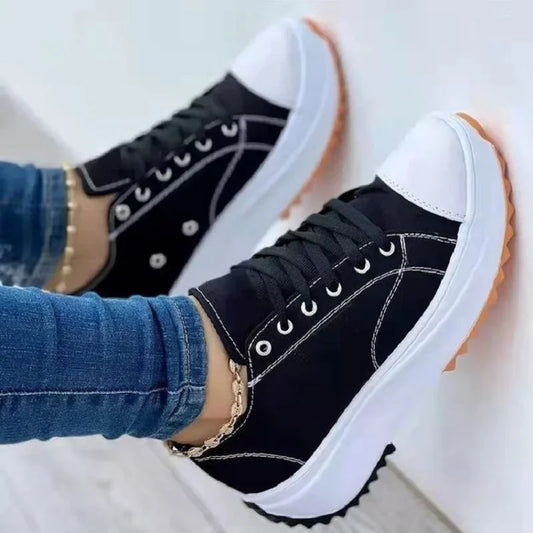 Woman's White Canvas lace-Up Shoes