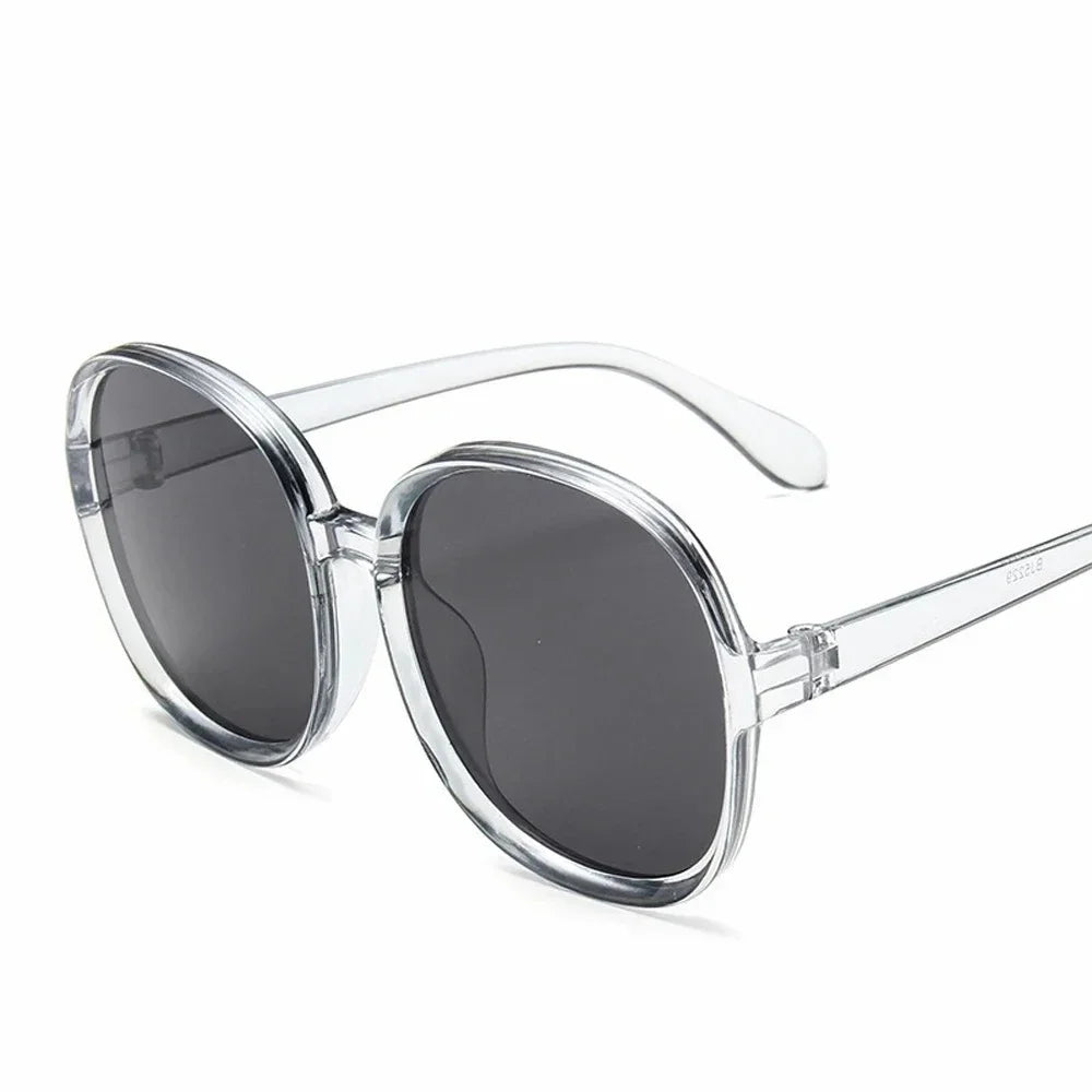 Woman's Oversized Round Frame Sunglasses