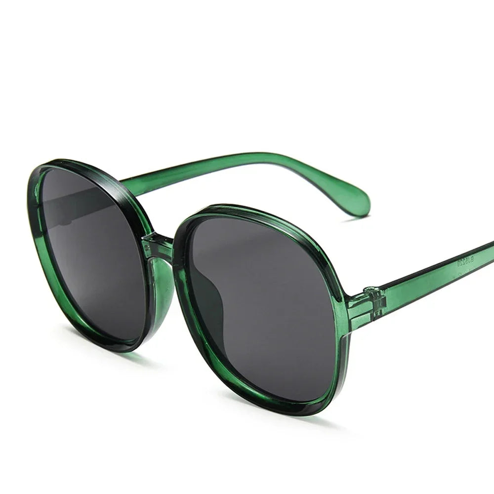 Woman's Oversized Round Frame Sunglasses