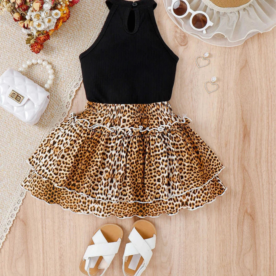 2pcs Set -Heart Graphic Kids Halter Top and Leopard Skirt