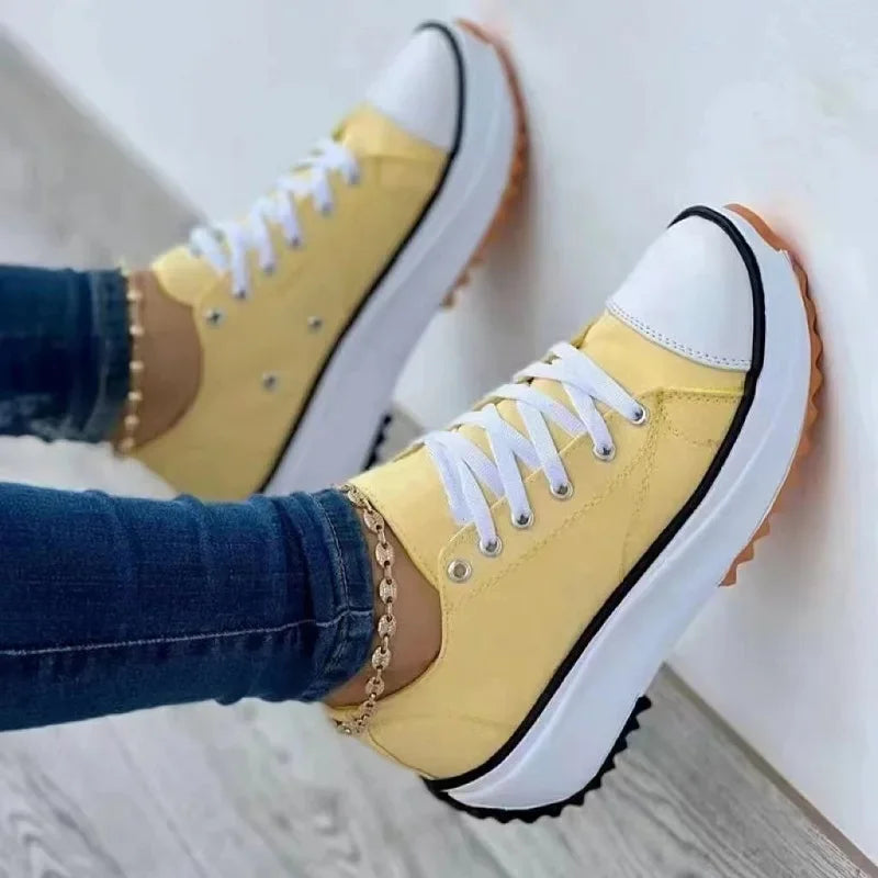 Woman's White Canvas lace-Up Shoes