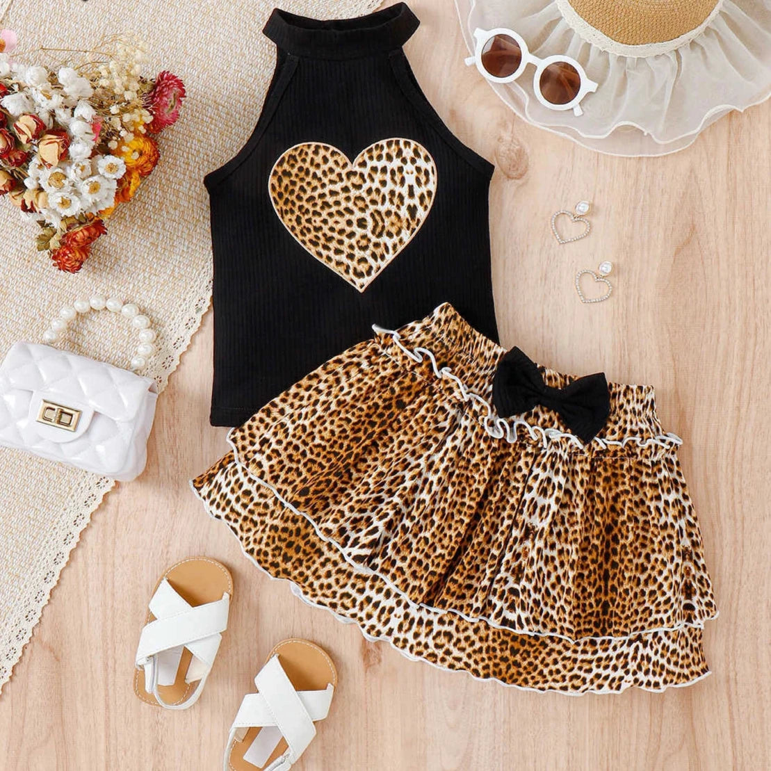 2pcs Set -Heart Graphic Kids Halter Top and Leopard Skirt