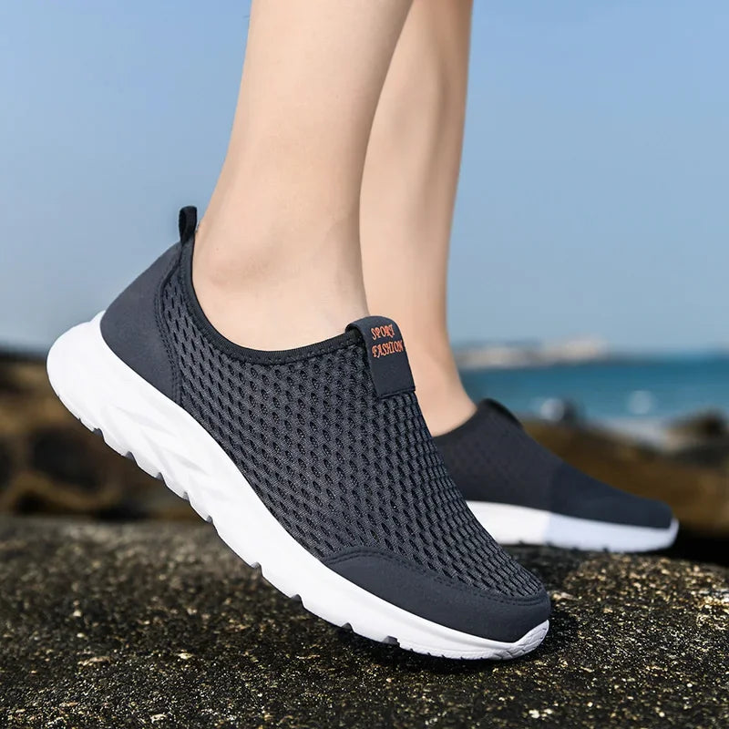 Men's Breathable Mesh Shoes